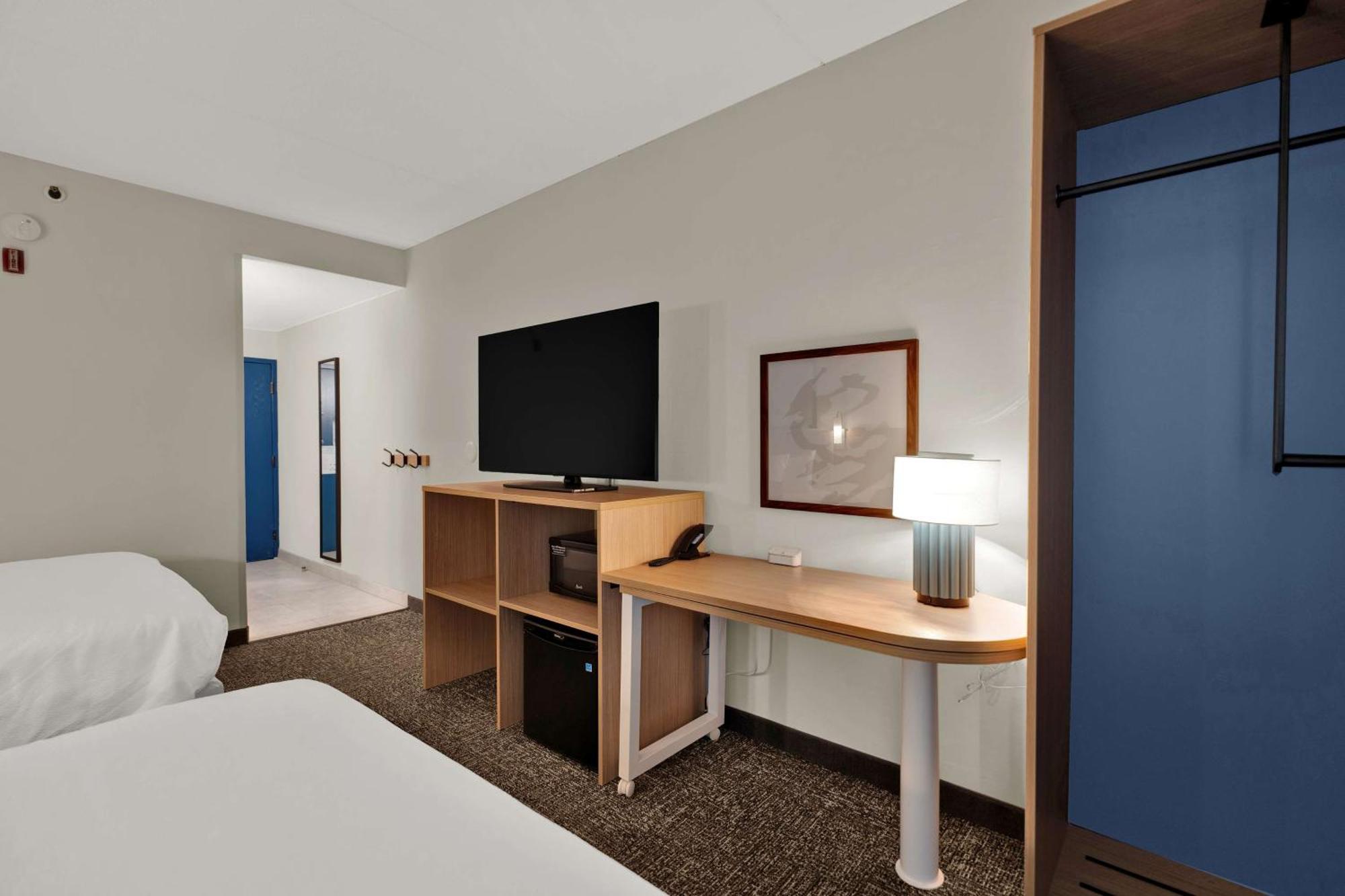 Spark By Hilton Plymouth Buitenkant foto